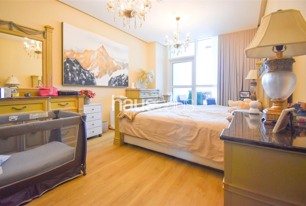 2 bedroom apartment for sale - haus & haus
