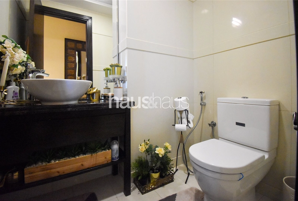 2 bedroom apartment for sale - haus & haus