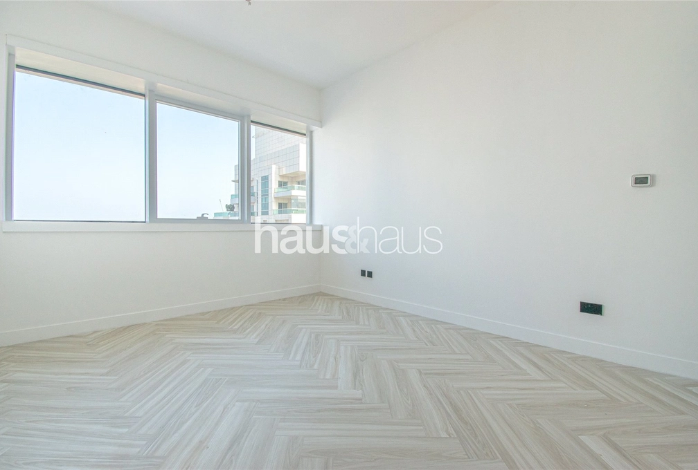 1 bedroom apartment for sale - haus & haus