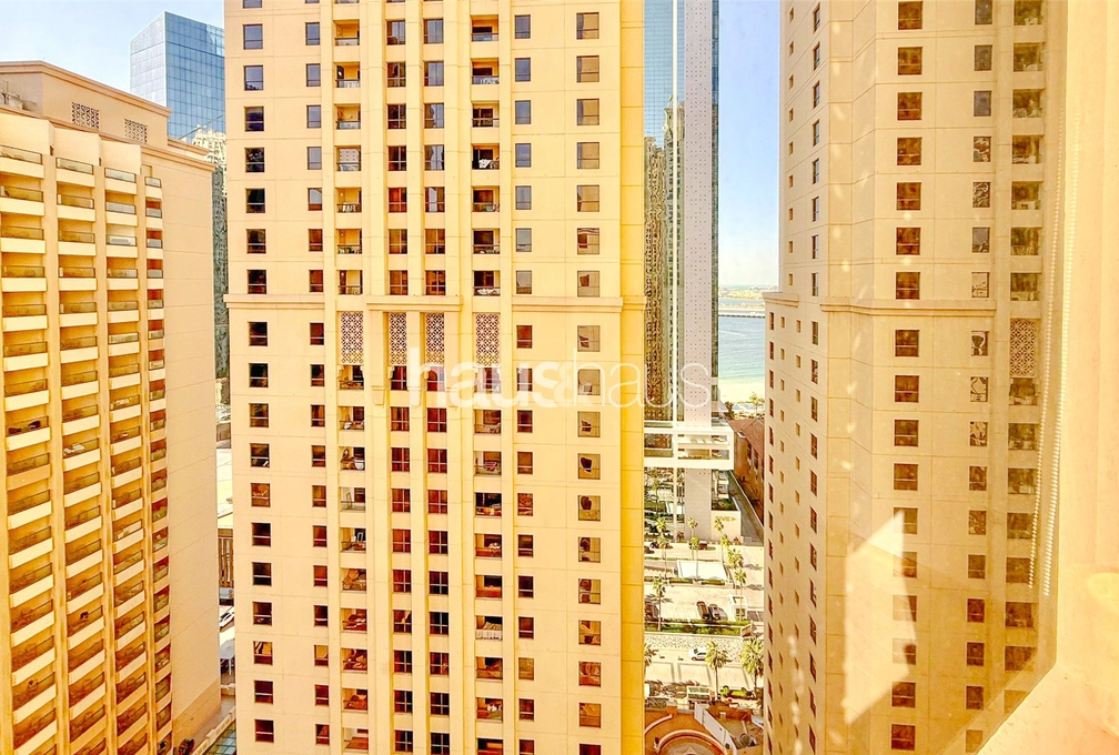 3 bedroom apartment for sale - haus & haus