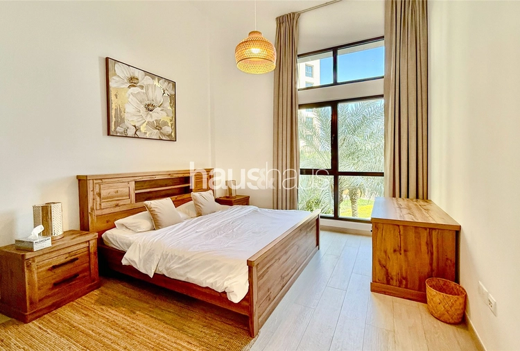 1 bedroom apartment for sale - haus & haus