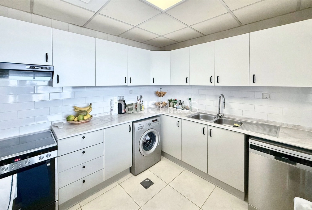 2 bedroom apartment for sale - haus & haus