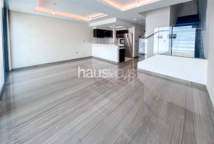 4 bedroom townhouse to rent - haus & haus