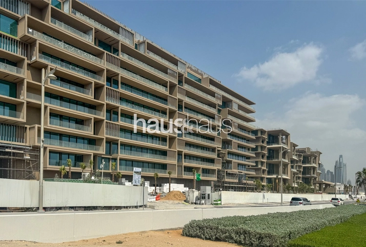 4 bedroom apartment for sale - haus & haus