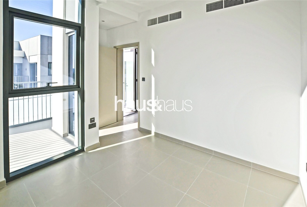 4 bedroom townhouse to rent - haus & haus
