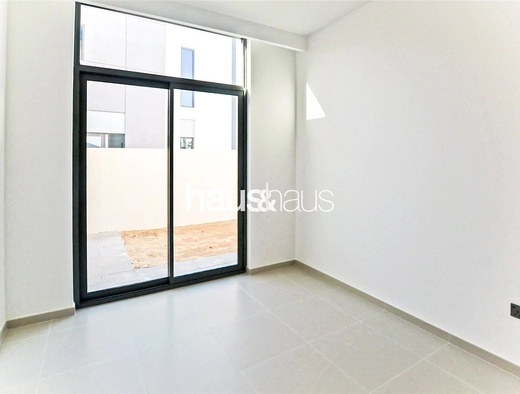 4 bedroom townhouse to rent - haus & haus