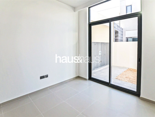 4 bedroom townhouse to rent - haus & haus