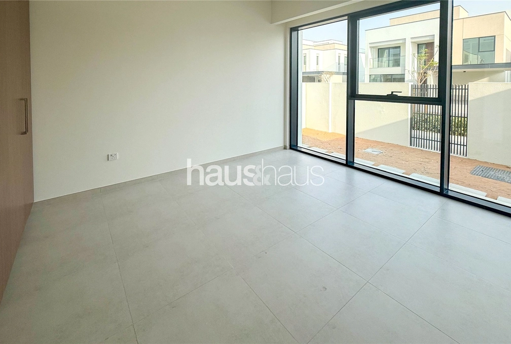 4 bedroom villa for sale - haus & haus