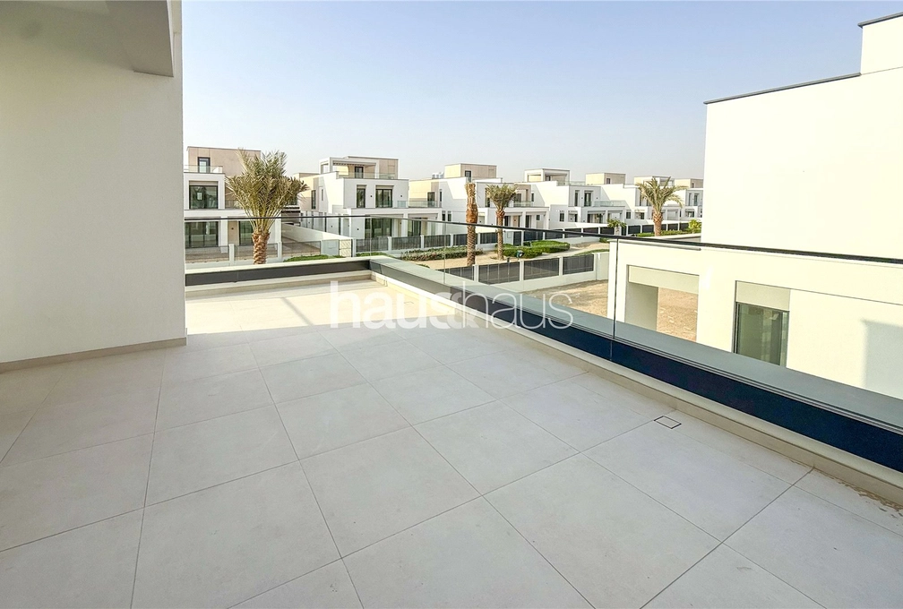 4 bedroom villa for sale - haus & haus