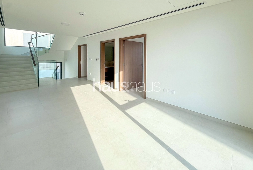4 bedroom villa for sale - haus & haus