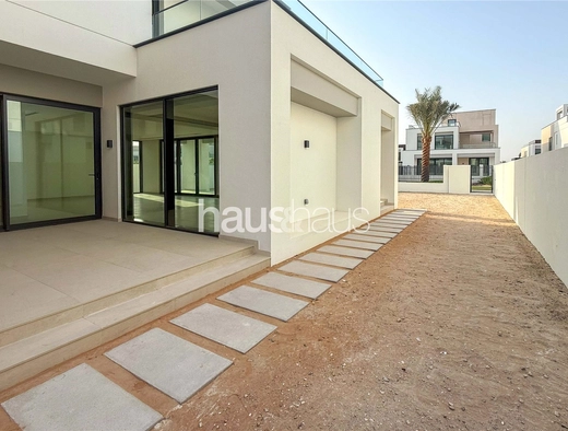 4 bedroom villa for sale - haus & haus