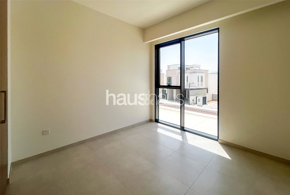mobile-banner - Haus and Haus