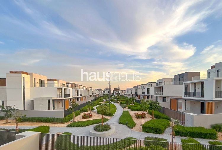 4 bedroom villa for sale - haus & haus
