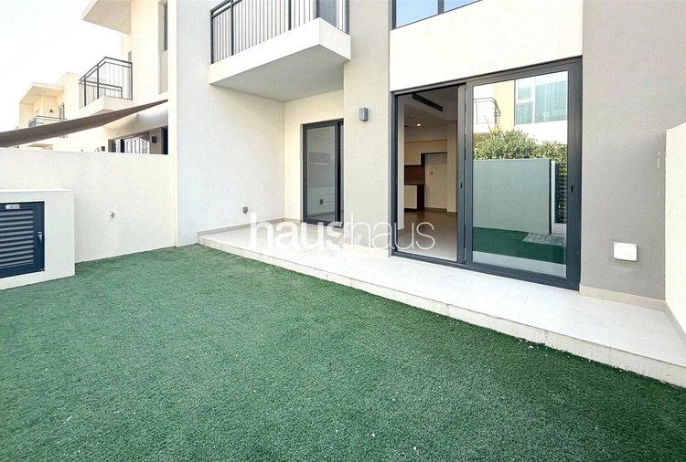 3 bedroom townhouse for sale - haus & haus