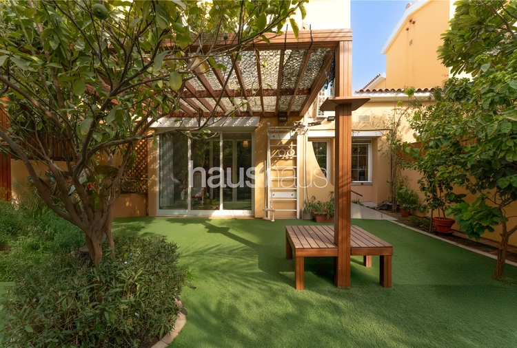 2 bedroom villa for sale - haus & haus