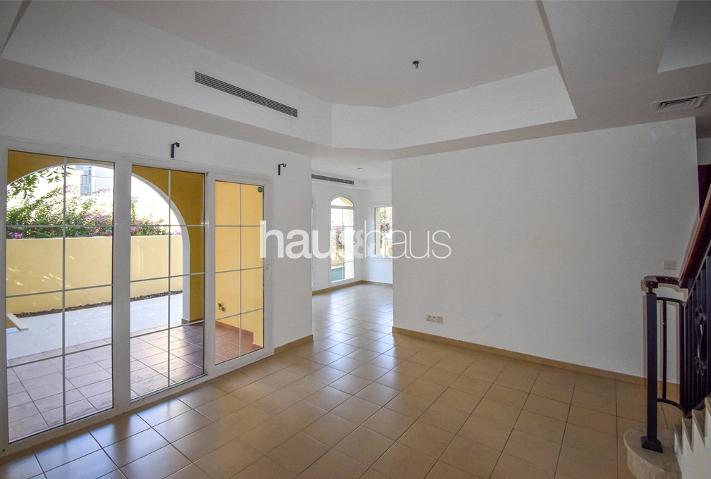 2 bedroom villa for sale - haus & haus