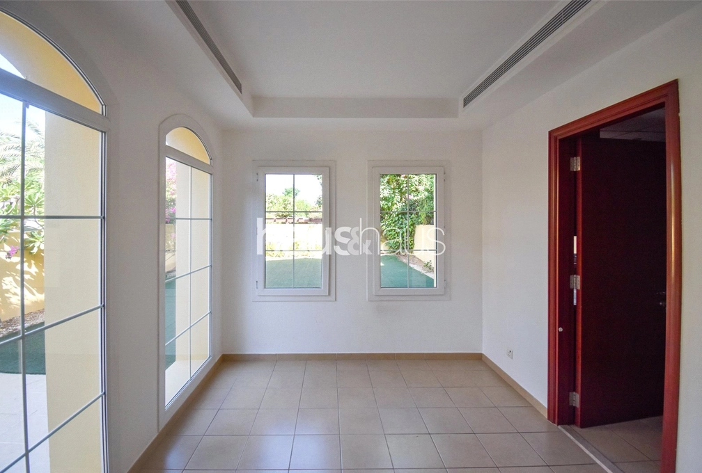 2 bedroom villa for sale - haus & haus