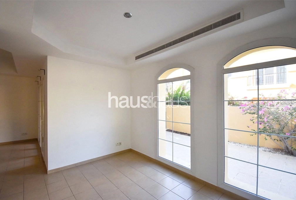 2 bedroom villa for sale - haus & haus