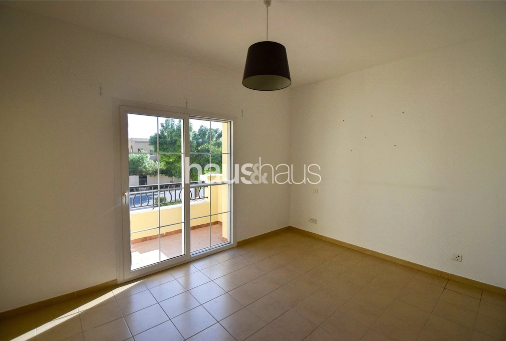 2 bedroom villa for sale - haus & haus