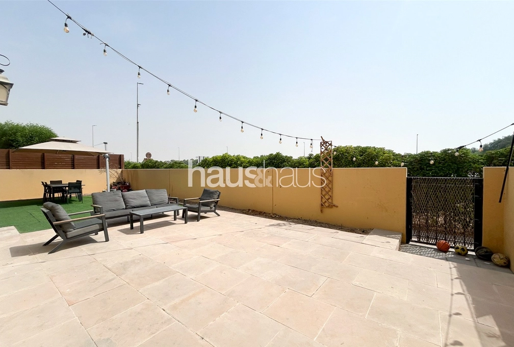 2 bedroom villa for sale - haus & haus