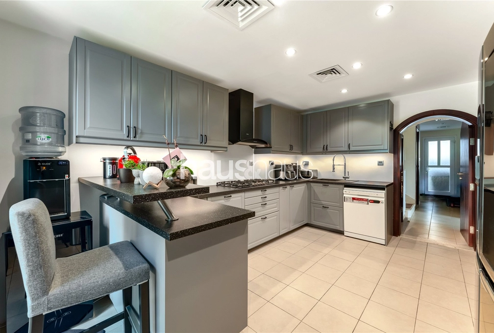 3 bedroom villa for sale - haus & haus