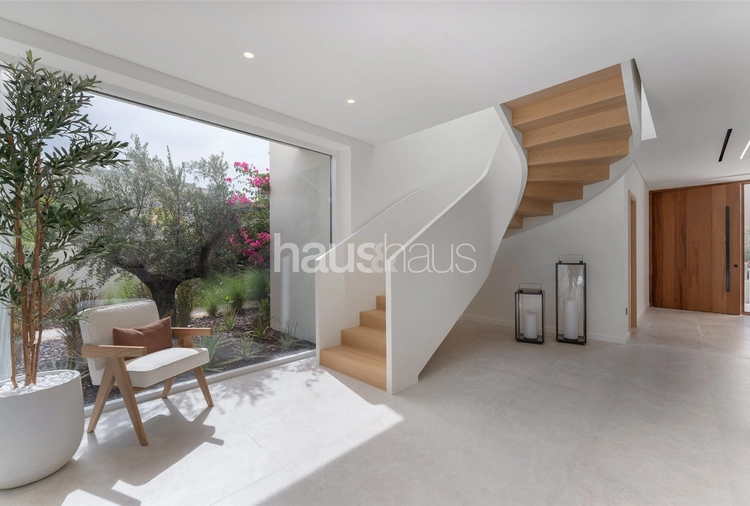 5 bedroom villa for sale - haus & haus