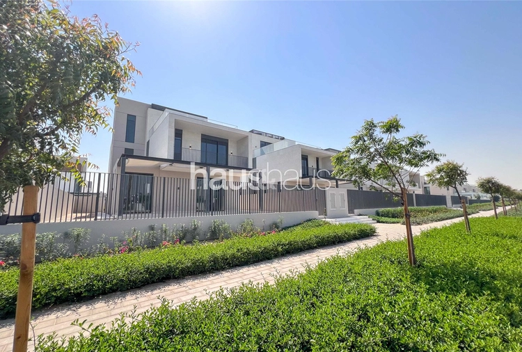 4 bedroom villa for sale - haus & haus