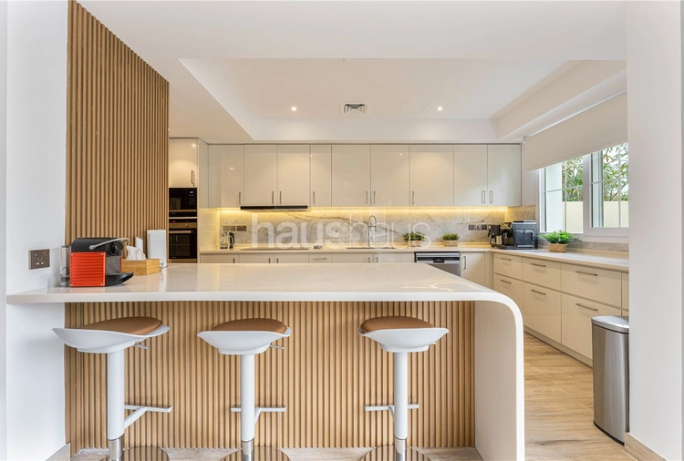 4 bedroom townhouse for sale - haus & haus